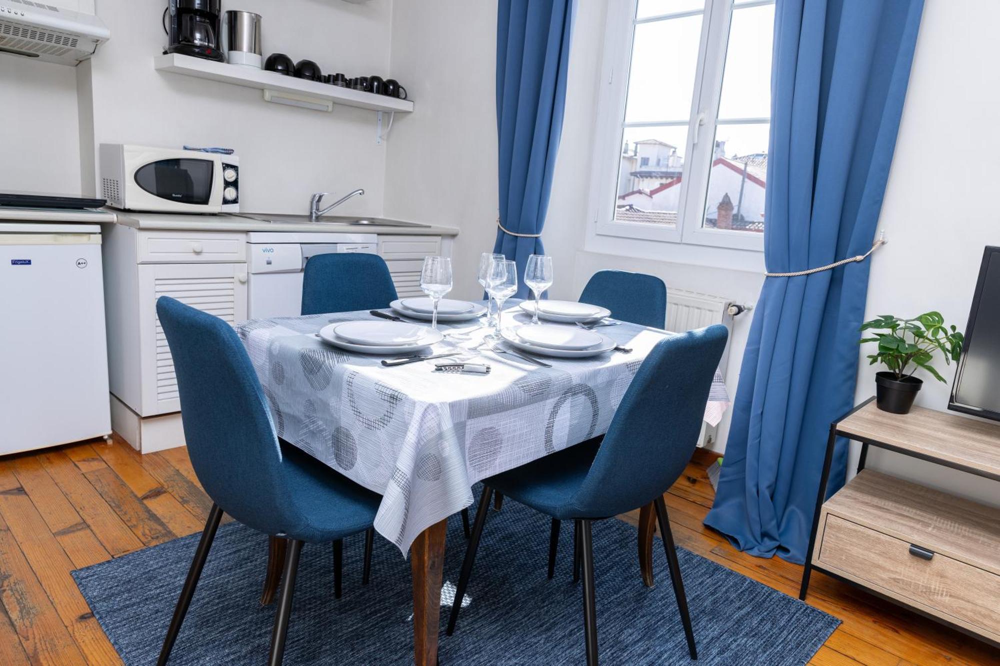 Erdian Aparthotel